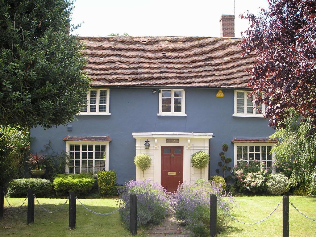 Hotel Bonningtons Stansted Self Catering à Stansted Mountfitchet Extérieur photo