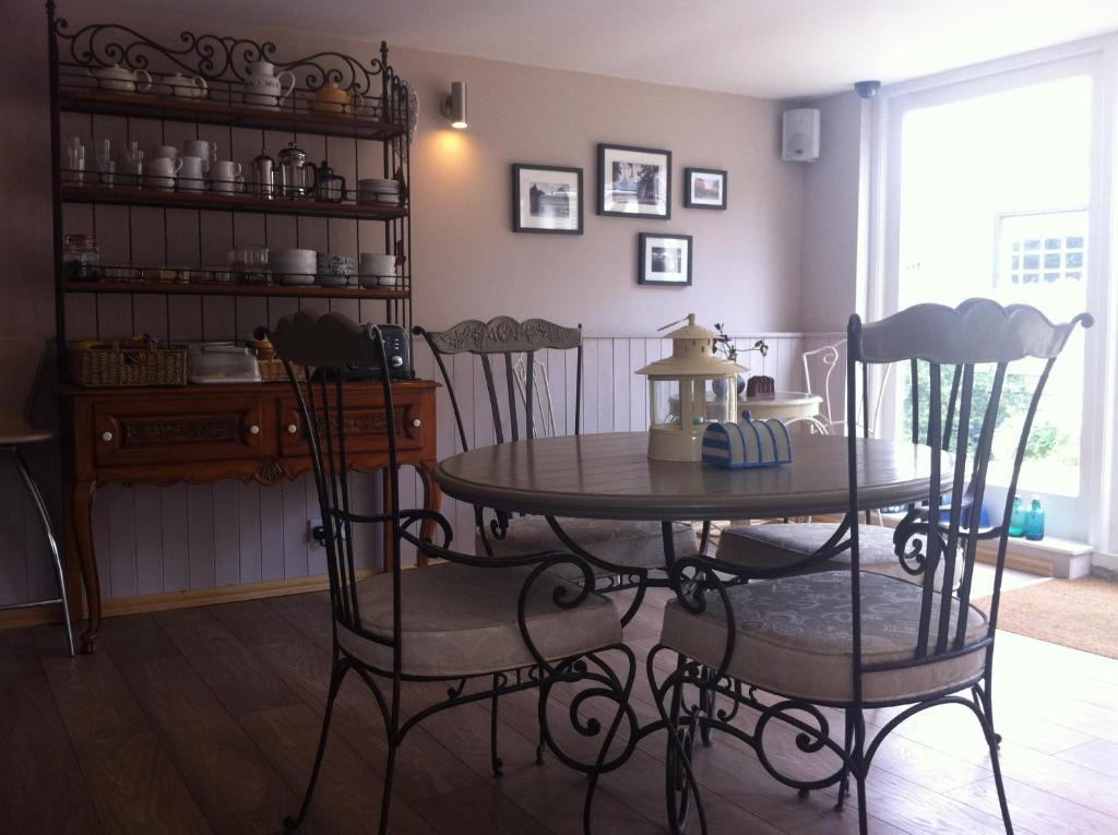 Hotel Bonningtons Stansted Self Catering à Stansted Mountfitchet Chambre photo