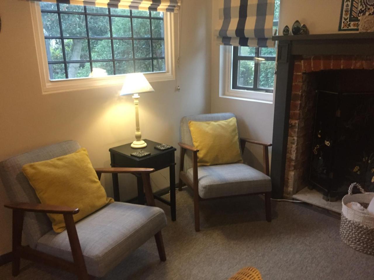 Hotel Bonningtons Stansted Self Catering à Stansted Mountfitchet Extérieur photo