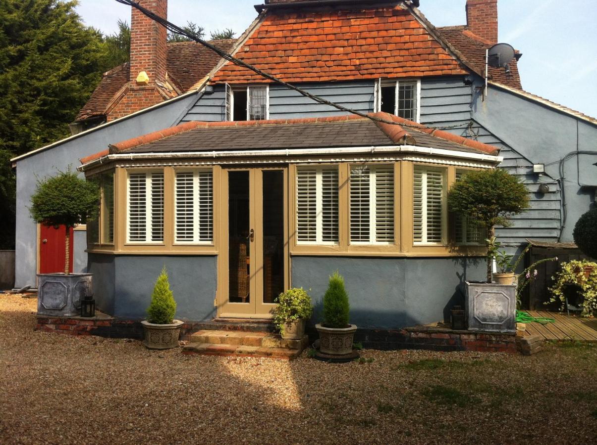 Hotel Bonningtons Stansted Self Catering à Stansted Mountfitchet Chambre photo